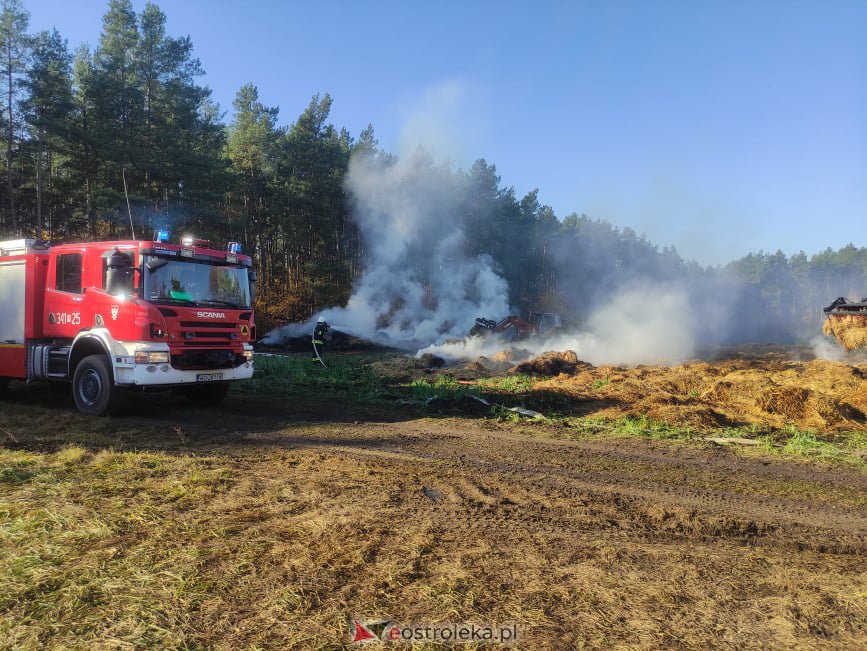 Pożar w Dzwonku [29.10.2021] - zdjęcie #21 - eOstroleka.pl