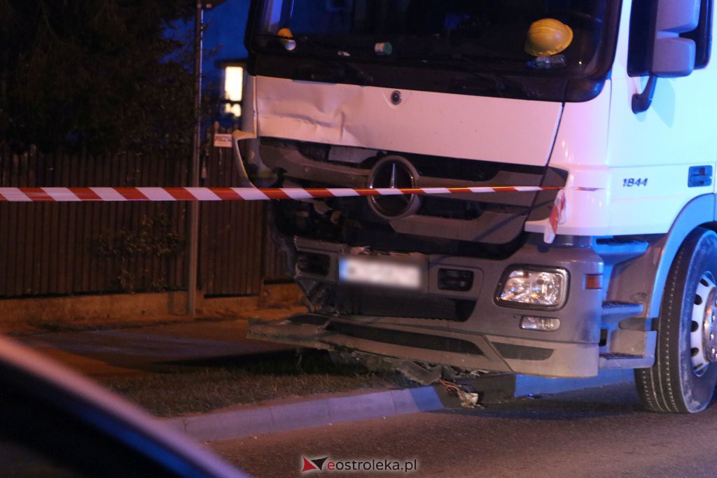 Wypadek w Rzekuniu [29.10.2021] - zdjęcie #1 - eOstroleka.pl