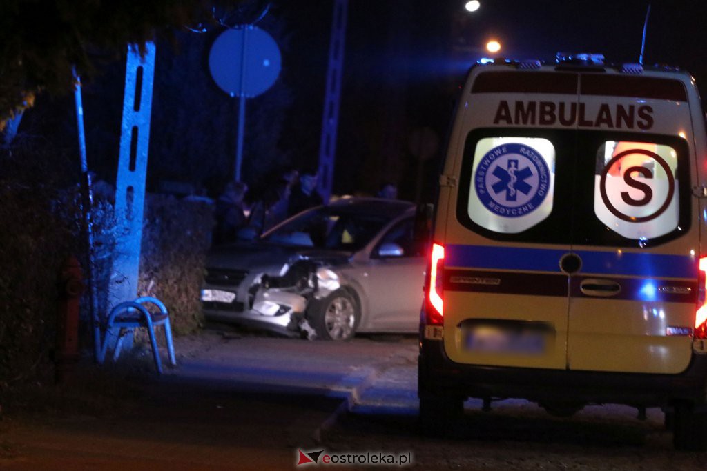 Wypadek w Rzekuniu [29.10.2021] - zdjęcie #4 - eOstroleka.pl