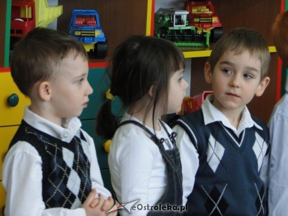 Dzień babci i dziadka w przedszkolu nr.13  - zdjęcie #18 - eOstroleka.pl