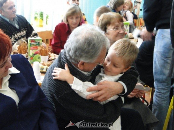 Dzień babci i dziadka w przedszkolu nr.13  - zdjęcie #11 - eOstroleka.pl