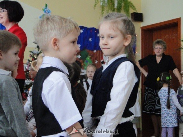 Dzień babci i dziadka w przedszkolu nr.13  - zdjęcie #48 - eOstroleka.pl