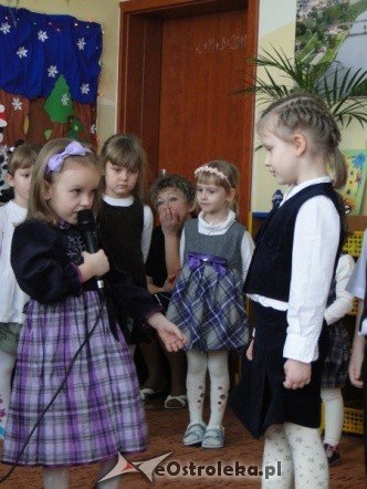 Dzień babci i dziadka w przedszkolu nr.13  - zdjęcie #42 - eOstroleka.pl