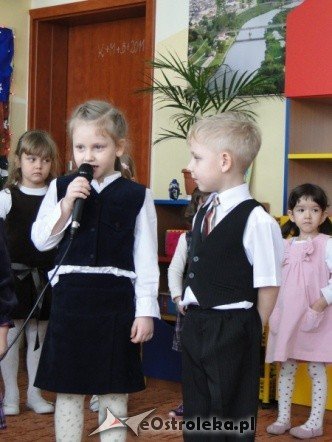 Dzień babci i dziadka w przedszkolu nr.13  - zdjęcie #41 - eOstroleka.pl