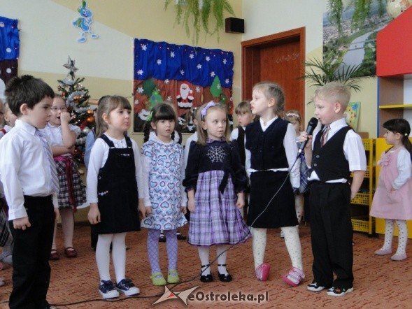 Dzień babci i dziadka w przedszkolu nr.13  - zdjęcie #39 - eOstroleka.pl