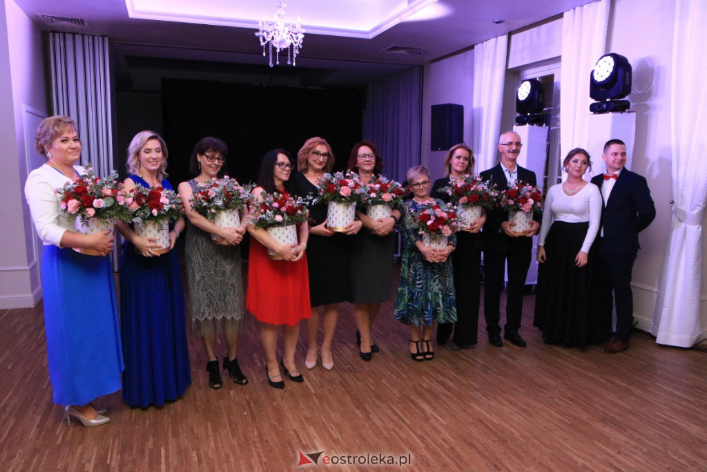 Studniówka w ZSZ nr 4 [30.10.2021] - zdjęcie #155 - eOstroleka.pl