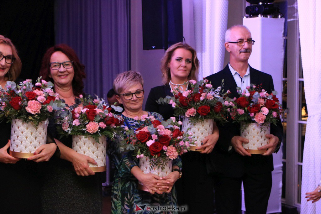 Studniówka w ZSZ nr 4 [30.10.2021] - zdjęcie #147 - eOstroleka.pl