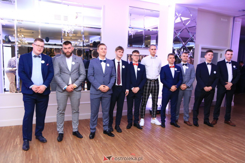 Studniówka w ZSZ nr 4 [30.10.2021] - zdjęcie #61 - eOstroleka.pl