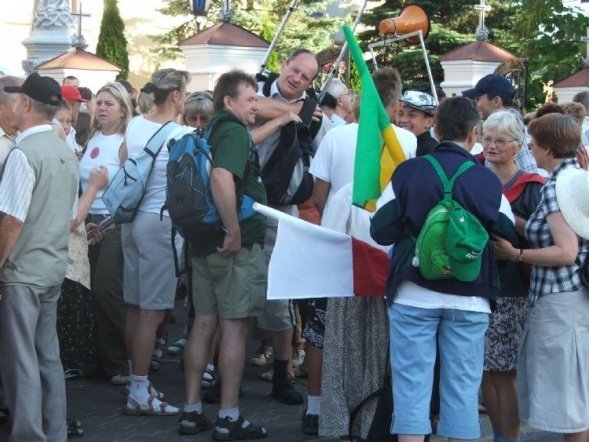 XXIII Piesza Pielgrzymka na Jasną Górę-wyjście - zdjęcie #85 - eOstroleka.pl