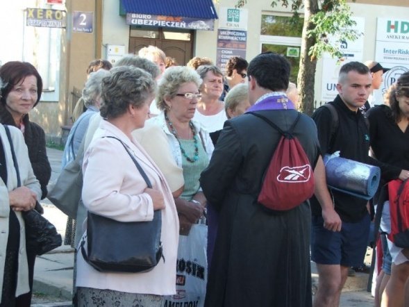 XXIII Piesza Pielgrzymka na Jasną Górę-wyjście - zdjęcie #78 - eOstroleka.pl