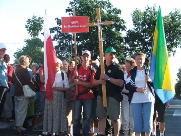 XXIII Piesza Pielgrzymka na Jasną Górę-wyjście - zdjęcie #75 - eOstroleka.pl