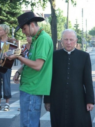 XXIII Piesza Pielgrzymka na Jasną Górę-wyjście - zdjęcie #67 - eOstroleka.pl