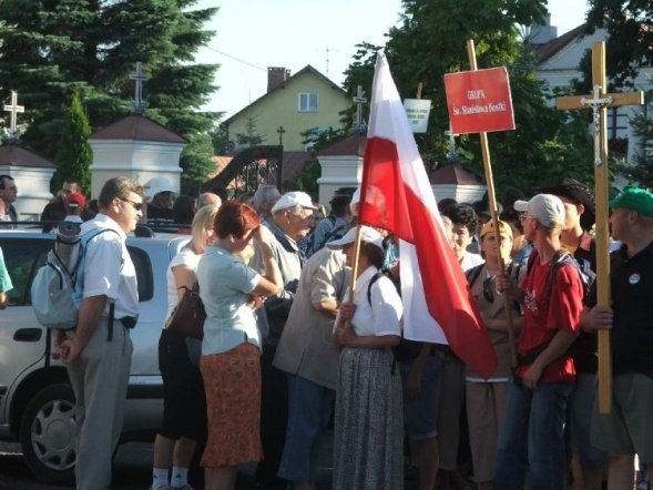 XXIII Piesza Pielgrzymka na Jasną Górę-wyjście - zdjęcie #61 - eOstroleka.pl