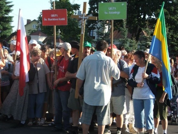 XXIII Piesza Pielgrzymka na Jasną Górę-wyjście - zdjęcie #57 - eOstroleka.pl
