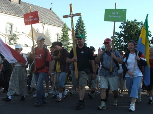 XXIII Piesza Pielgrzymka na Jasną Górę-wyjście - zdjęcie #54 - eOstroleka.pl