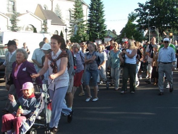 XXIII Piesza Pielgrzymka na Jasną Górę-wyjście - zdjęcie #52 - eOstroleka.pl