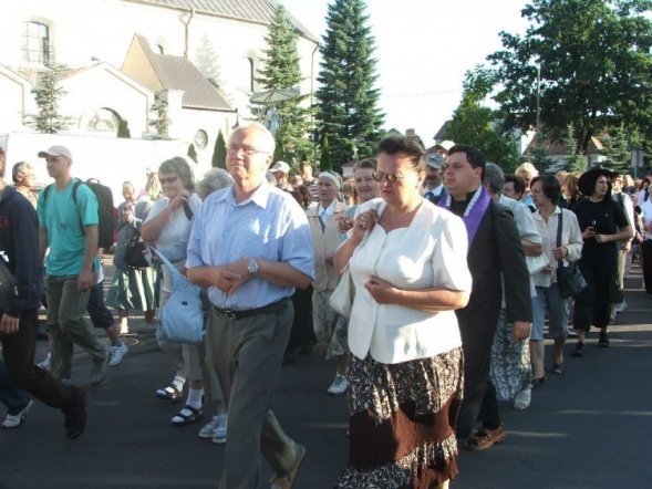 XXIII Piesza Pielgrzymka na Jasną Górę-wyjście - zdjęcie #50 - eOstroleka.pl