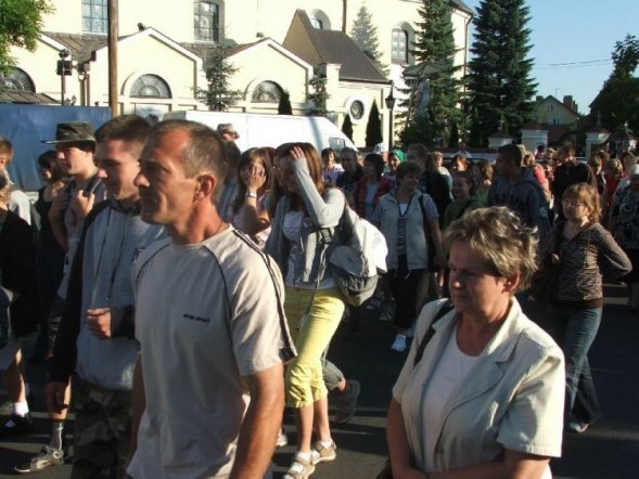 XXIII Piesza Pielgrzymka na Jasną Górę-wyjście - zdjęcie #48 - eOstroleka.pl