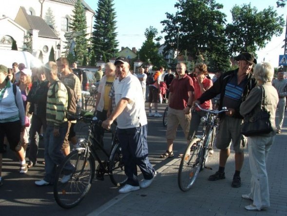 XXIII Piesza Pielgrzymka na Jasną Górę-wyjście - zdjęcie #46 - eOstroleka.pl