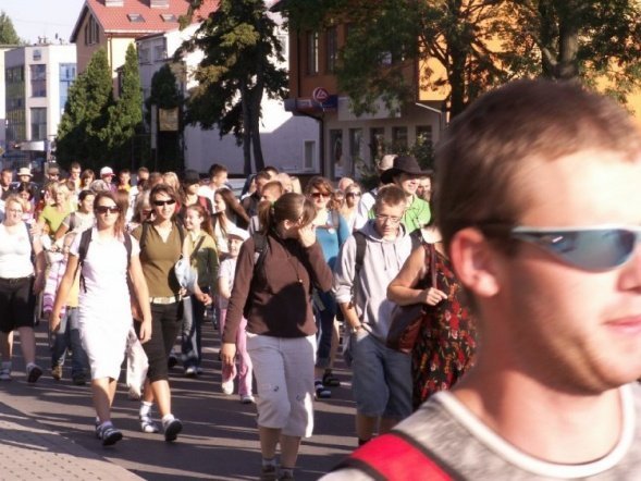 XXIII Piesza Pielgrzymka na Jasną Górę-wyjście - zdjęcie #8 - eOstroleka.pl