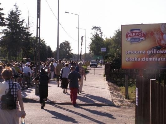 XXIII Piesza Pielgrzymka na Jasną Górę-wyjście - zdjęcie #1 - eOstroleka.pl