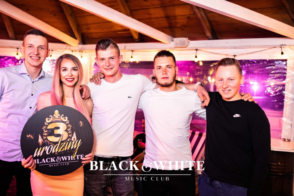 Club Black&White świętował swoje trzecie urodziny [23.10.2021] - zdjęcie #6 - eOstroleka.pl