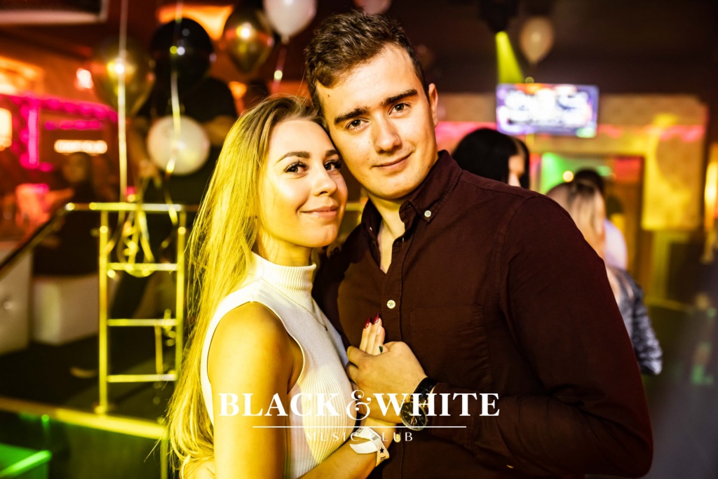 Club Black&White świętował swoje trzecie urodziny [23.10.2021] - zdjęcie #18 - eOstroleka.pl