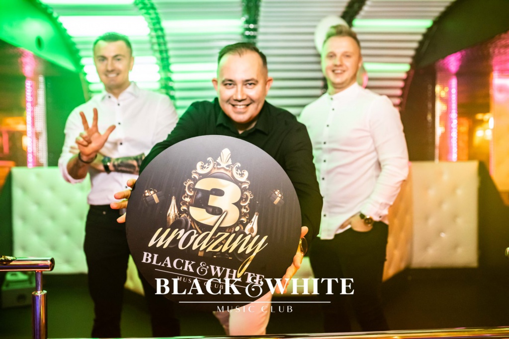 Club Black&White świętował swoje trzecie urodziny [23.10.2021] - zdjęcie #22 - eOstroleka.pl