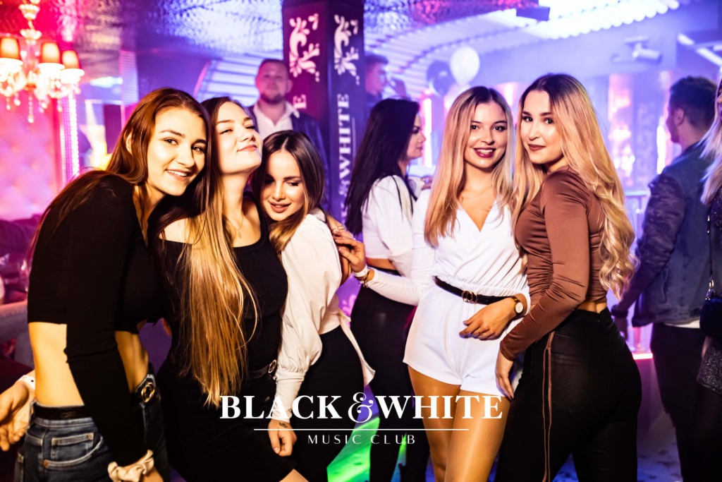 Club Black&White świętował swoje trzecie urodziny [23.10.2021] - zdjęcie #44 - eOstroleka.pl