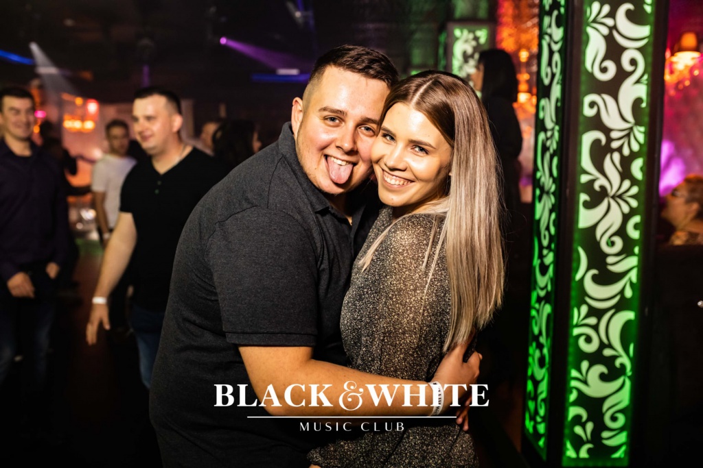 Club Black&White świętował swoje trzecie urodziny [23.10.2021] - zdjęcie #72 - eOstroleka.pl