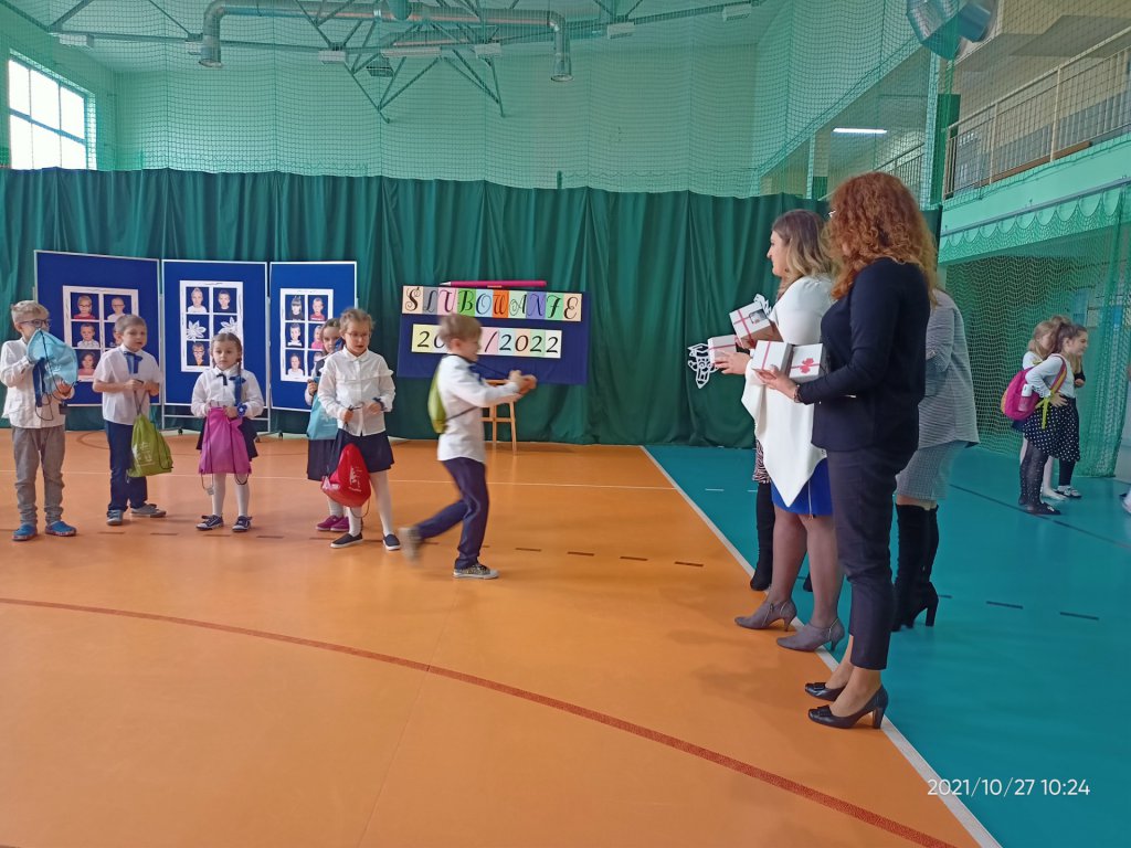 Pasowanie na ucznia w Szkole Podstawowej w Dylewie [27.10.2021] - zdjęcie #16 - eOstroleka.pl