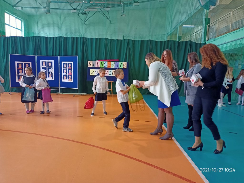 Pasowanie na ucznia w Szkole Podstawowej w Dylewie [27.10.2021] - zdjęcie #36 - eOstroleka.pl