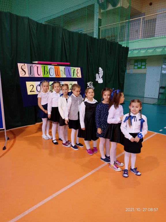 Pasowanie na ucznia w Szkole Podstawowej w Dylewie [27.10.2021] - zdjęcie #37 - eOstroleka.pl