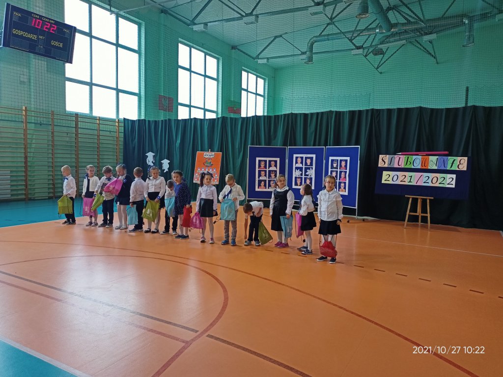 Pasowanie na ucznia w Szkole Podstawowej w Dylewie [27.10.2021] - zdjęcie #39 - eOstroleka.pl