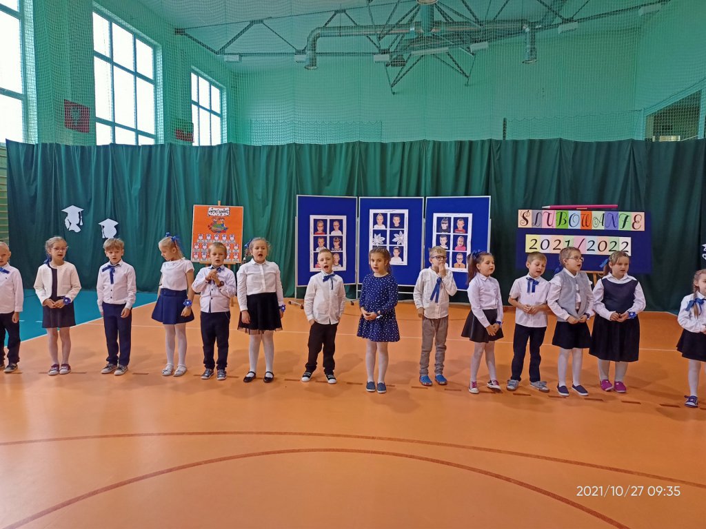 Pasowanie na ucznia w Szkole Podstawowej w Dylewie [27.10.2021] - zdjęcie #45 - eOstroleka.pl