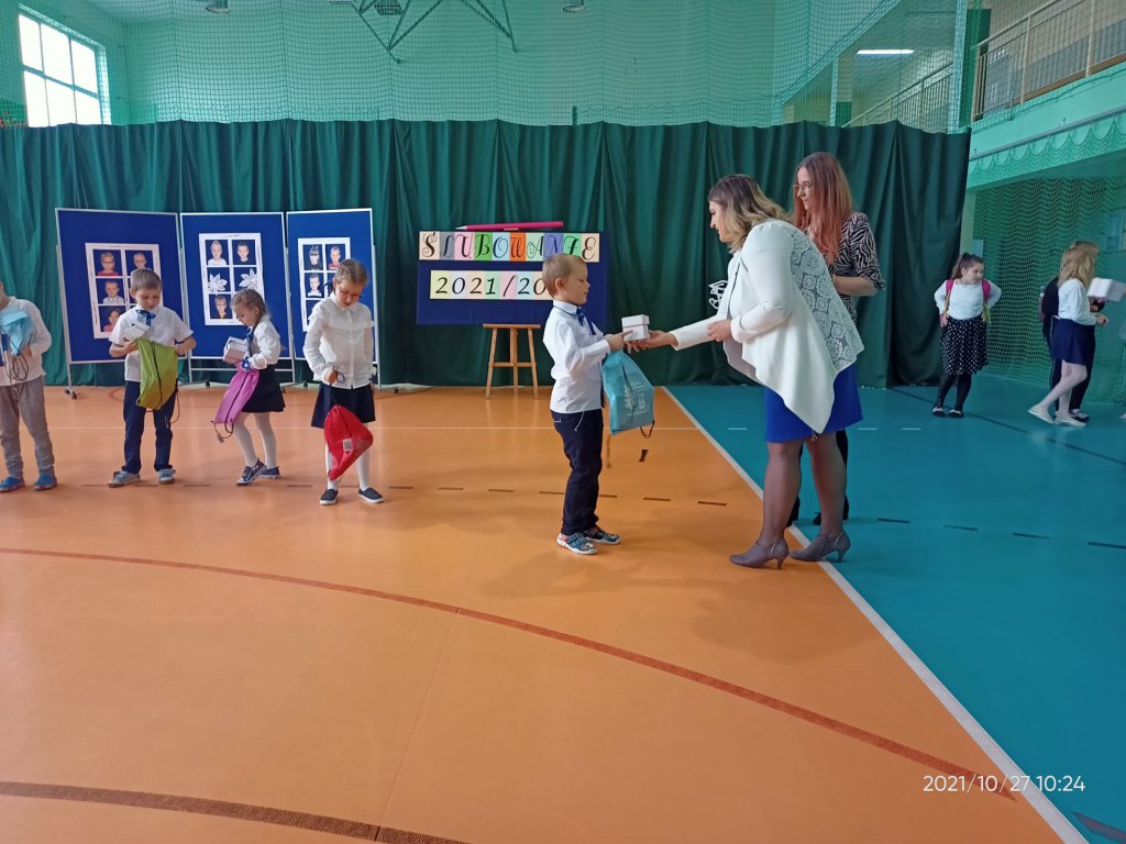 Pasowanie na ucznia w Szkole Podstawowej w Dylewie [27.10.2021] - zdjęcie #2 - eOstroleka.pl