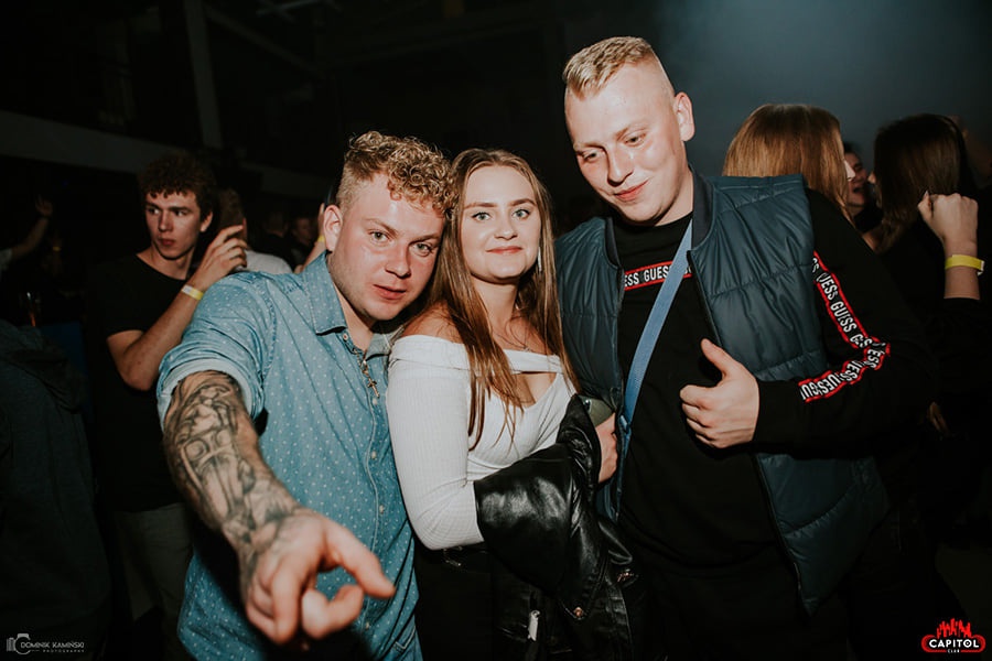 Halloweenowa Domówka Wariatów w Clubie Capitol Sypniewo [30.10.2021] - zdjęcie #37 - eOstroleka.pl