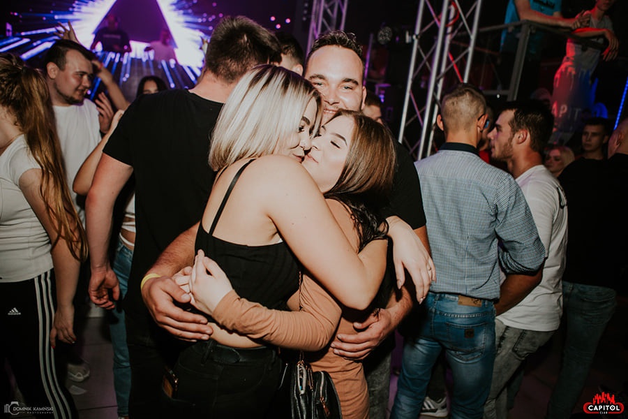 Halloweenowa Domówka Wariatów w Clubie Capitol Sypniewo [30.10.2021] - zdjęcie #9 - eOstroleka.pl