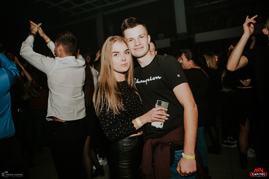 Halloweenowa Domówka Wariatów w Clubie Capitol Sypniewo [30.10.2021] - zdjęcie #7 - eOstroleka.pl