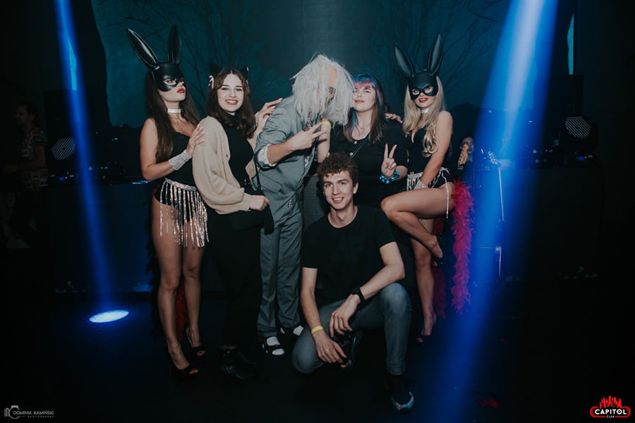 Halloweenowa Domówka Wariatów w Clubie Capitol Sypniewo [30.10.2021] - zdjęcie #5 - eOstroleka.pl