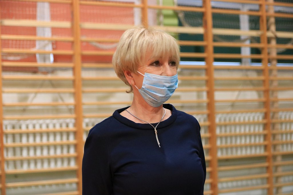 Pasowanie na ucznia w Szkole Podstawowej nr 5 im. Zofii Niedziałkowskiej w Ostrołęce [03.11.2021] - zdjęcie #177 - eOstroleka.pl