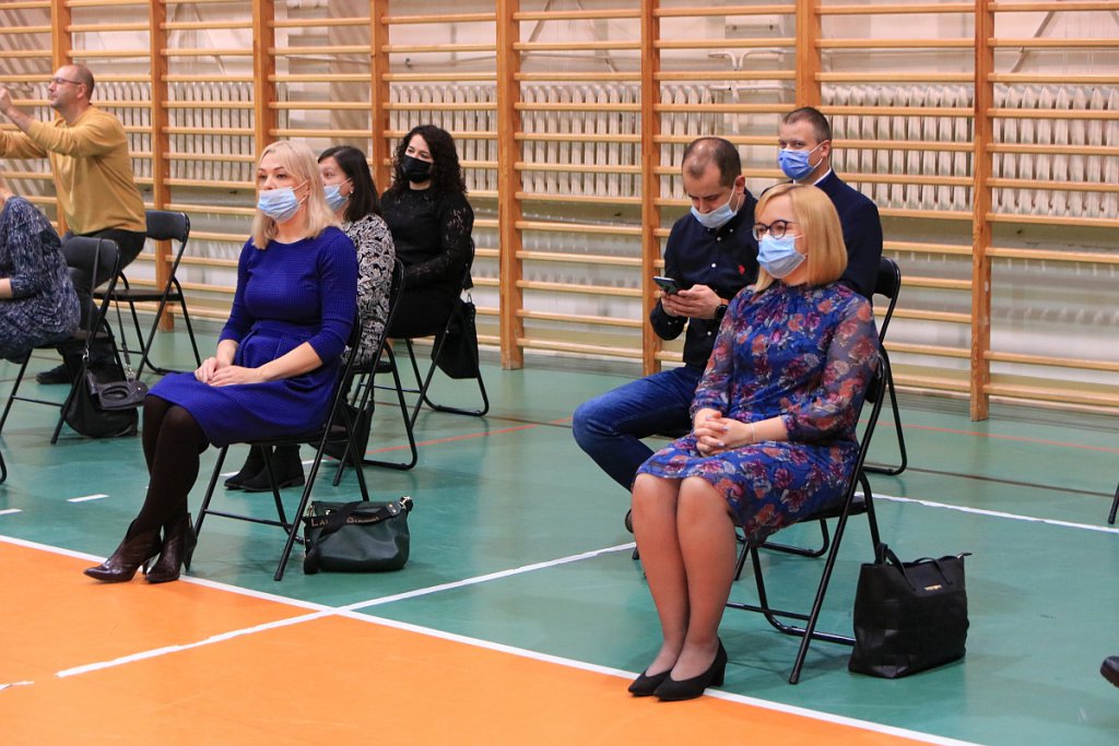 Pasowanie na ucznia w Szkole Podstawowej nr 5 im. Zofii Niedziałkowskiej w Ostrołęce [03.11.2021] - zdjęcie #168 - eOstroleka.pl