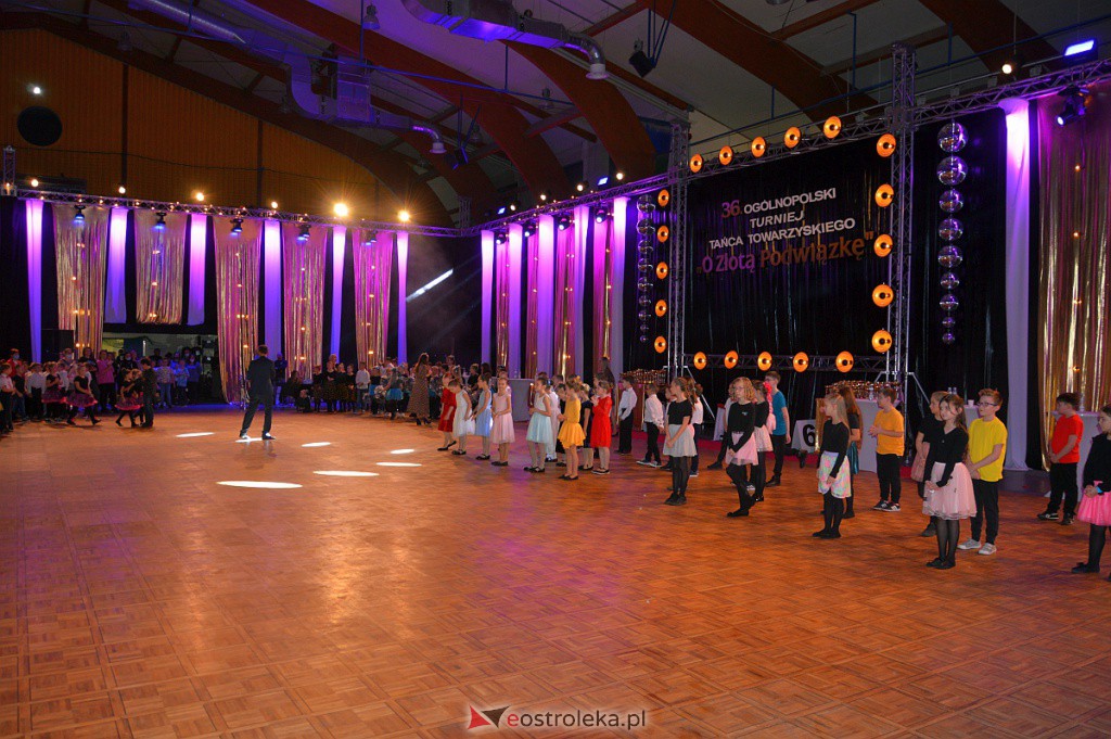 Turniej tańca O złotą podwiązkę [06.11.2021] - zdjęcie #228 - eOstroleka.pl