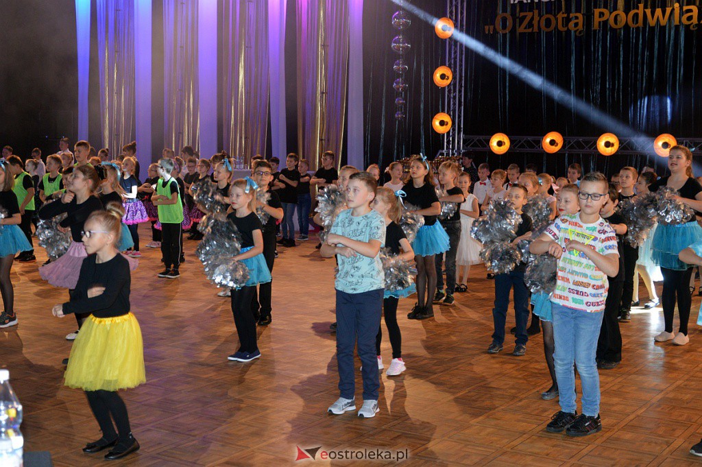 Turniej tańca O złotą podwiązkę [06.11.2021] - zdjęcie #246 - eOstroleka.pl