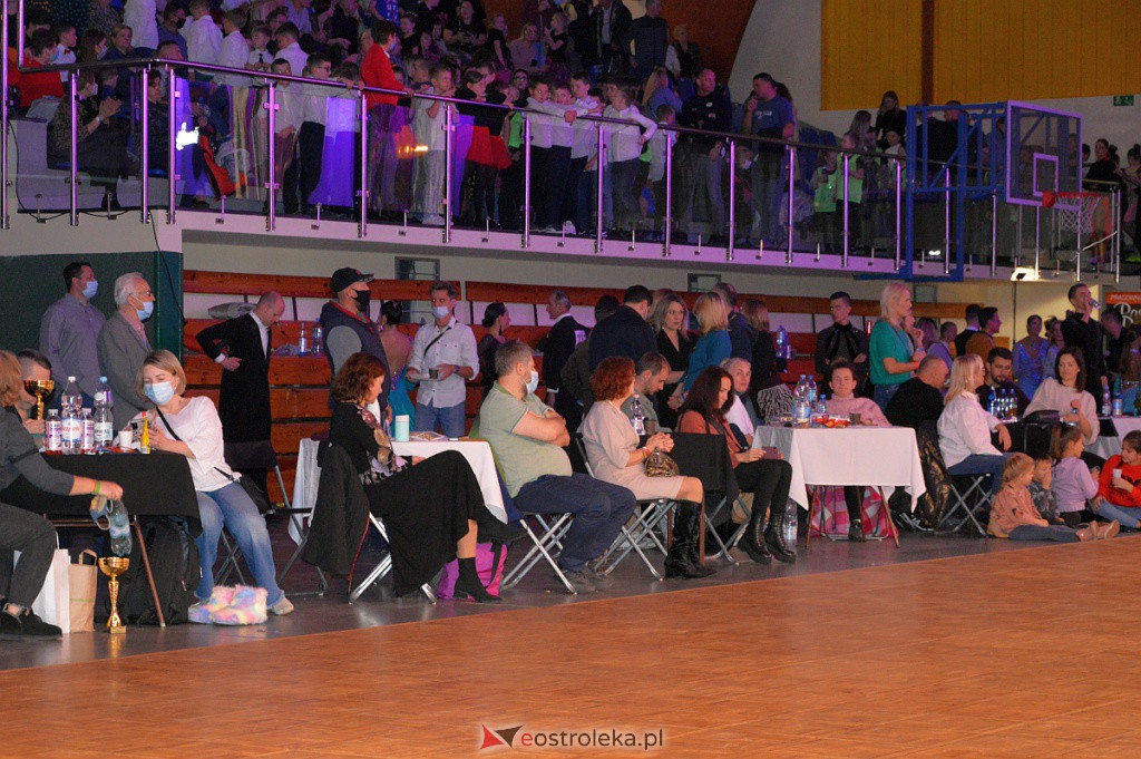 Turniej tańca O złotą podwiązkę [06.11.2021] - zdjęcie #265 - eOstroleka.pl