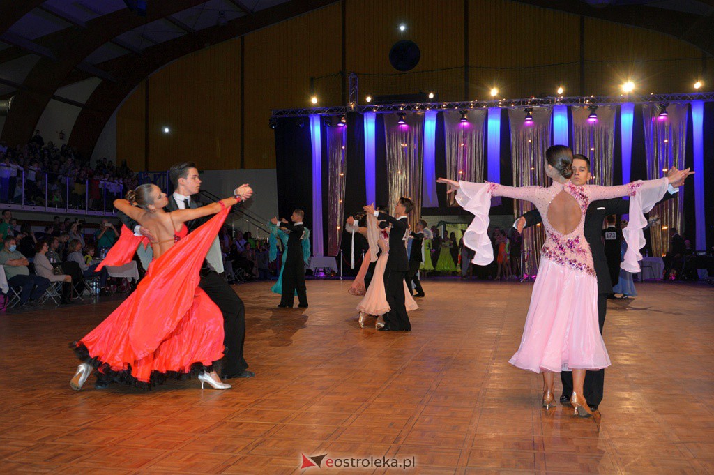 Turniej tańca O złotą podwiązkę [06.11.2021] - zdjęcie #217 - eOstroleka.pl