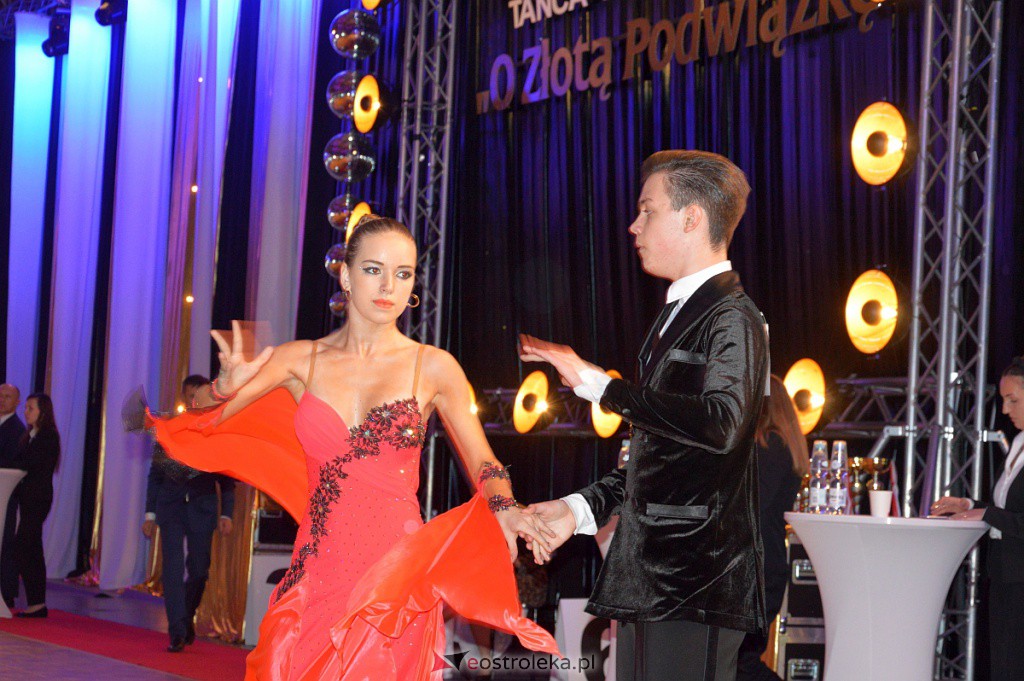 Turniej tańca O złotą podwiązkę [06.11.2021] - zdjęcie #223 - eOstroleka.pl