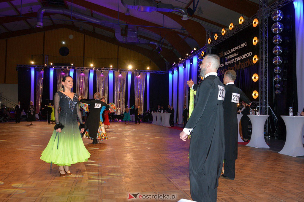 Turniej tańca O złotą podwiązkę [06.11.2021] - zdjęcie #255 - eOstroleka.pl