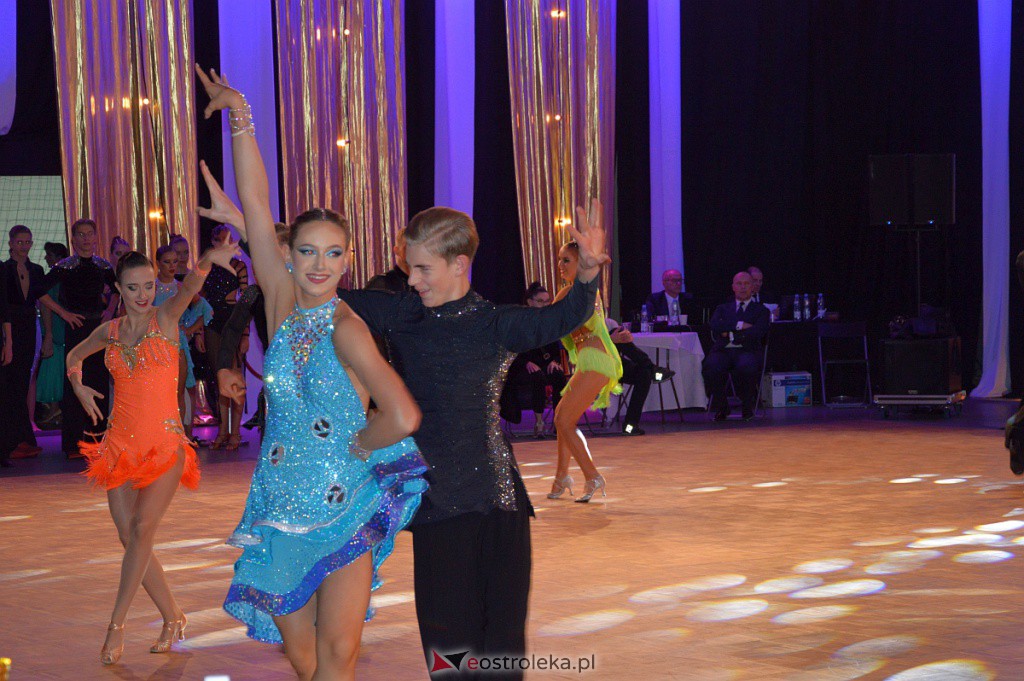 Turniej tańca O złotą podwiązkę [06.11.2021] - zdjęcie #179 - eOstroleka.pl