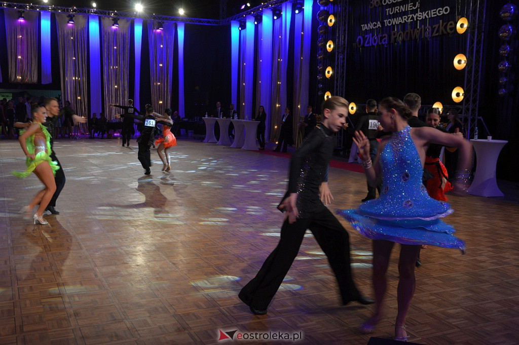 Turniej tańca O złotą podwiązkę [06.11.2021] - zdjęcie #181 - eOstroleka.pl